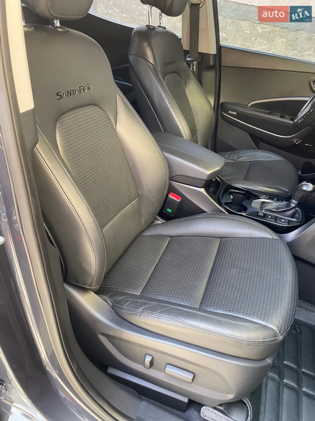 2012 Hyundai Santa Fe - мініатюра 24