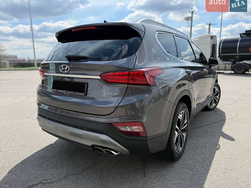 Внедорожник / Кроссовер Hyundai Santa FE 2018 в Днепре