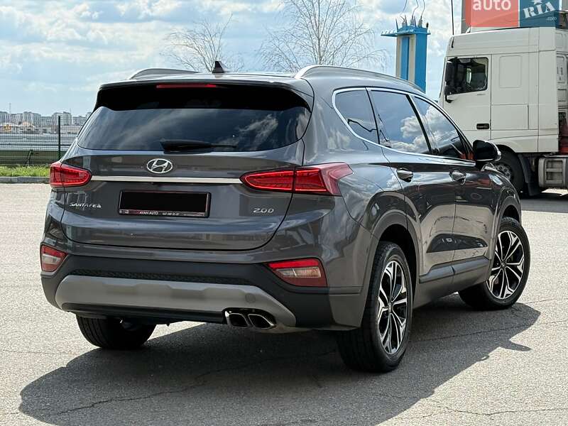 Внедорожник / Кроссовер Hyundai Santa FE 2018 в Днепре