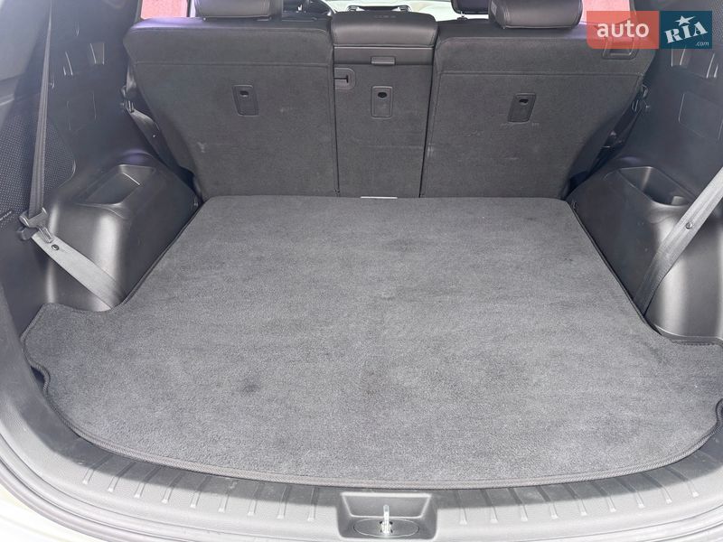 Позашляховик / Кросовер Hyundai Santa FE 2013 в Києві