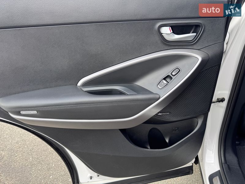 Позашляховик / Кросовер Hyundai Santa FE 2013 в Києві