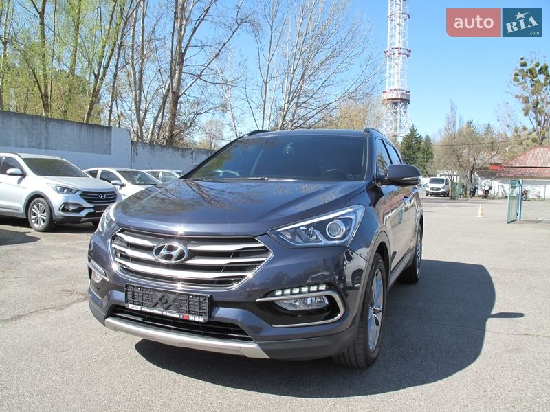 Внедорожник / Кроссовер Hyundai Santa FE 2016 в Киеве
