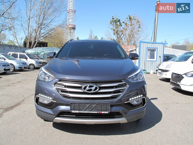 Внедорожник / Кроссовер Hyundai Santa FE 2016 в Киеве