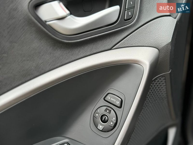 Позашляховик / Кросовер Hyundai Santa FE 2014 в Рівному