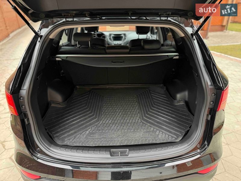 Позашляховик / Кросовер Hyundai Santa FE 2014 в Рівному