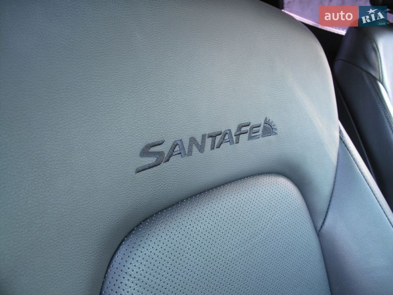 Внедорожник / Кроссовер Hyundai Santa FE 2016 в Киеве