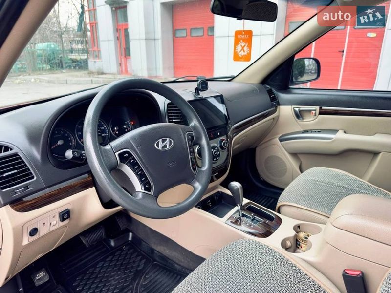 Позашляховик / Кросовер Hyundai Santa FE 2010 в Запоріжжі