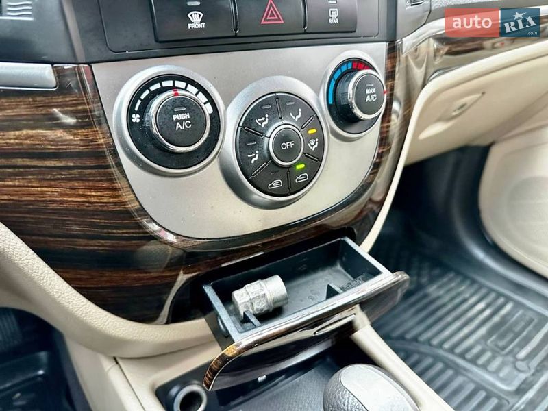 Позашляховик / Кросовер Hyundai Santa FE 2010 в Запоріжжі