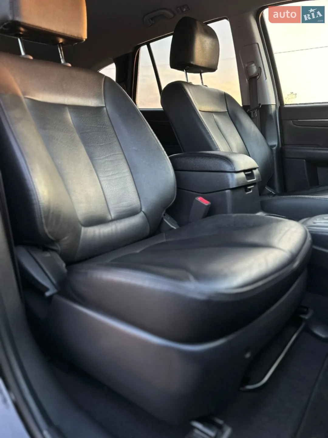 2010 Hyundai Santa Fe - мініатюра 22