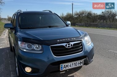 Внедорожник / Кроссовер Hyundai Santa FE 2011 в Житомире