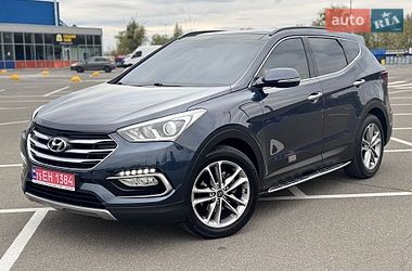 Внедорожник / Кроссовер Hyundai Santa FE 2016 в Киеве