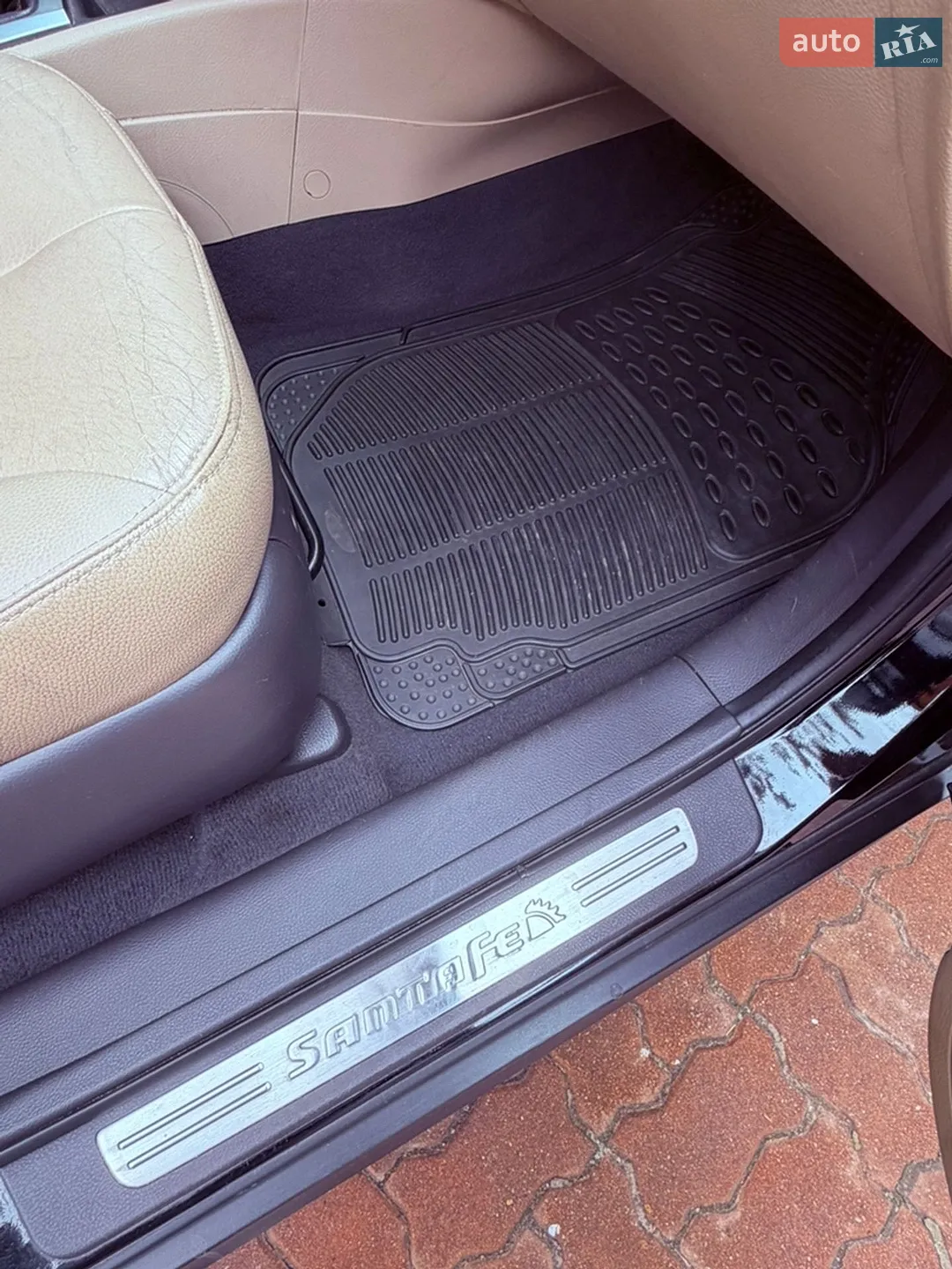 2011 Hyundai Santa Fe - мініатюра 11