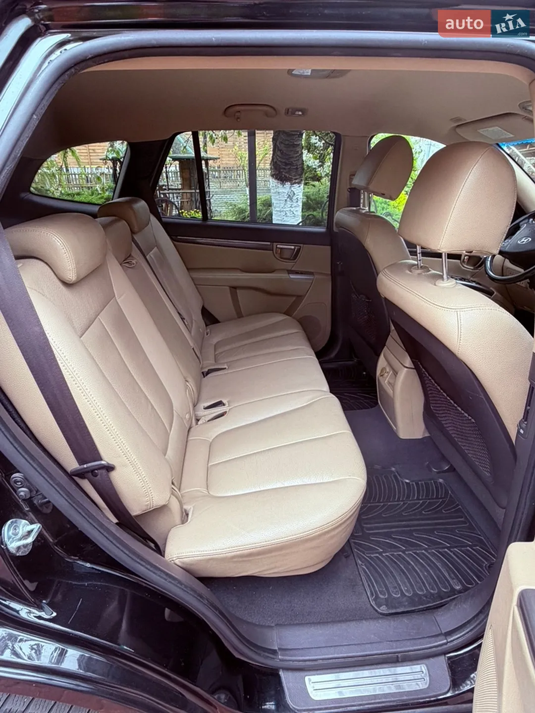 2011 Hyundai Santa Fe - мініатюра 12