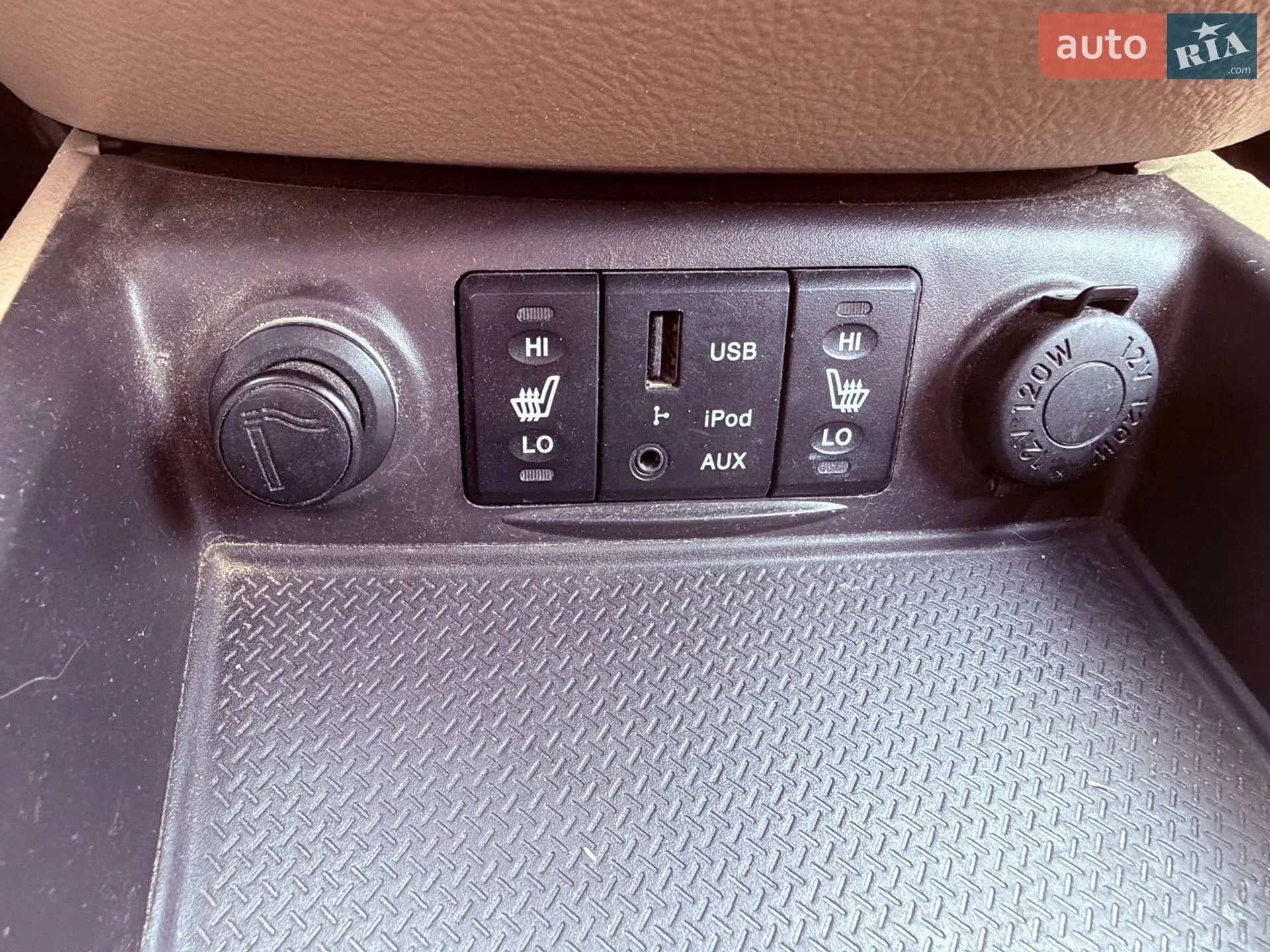 2011 Hyundai Santa Fe - мініатюра 19