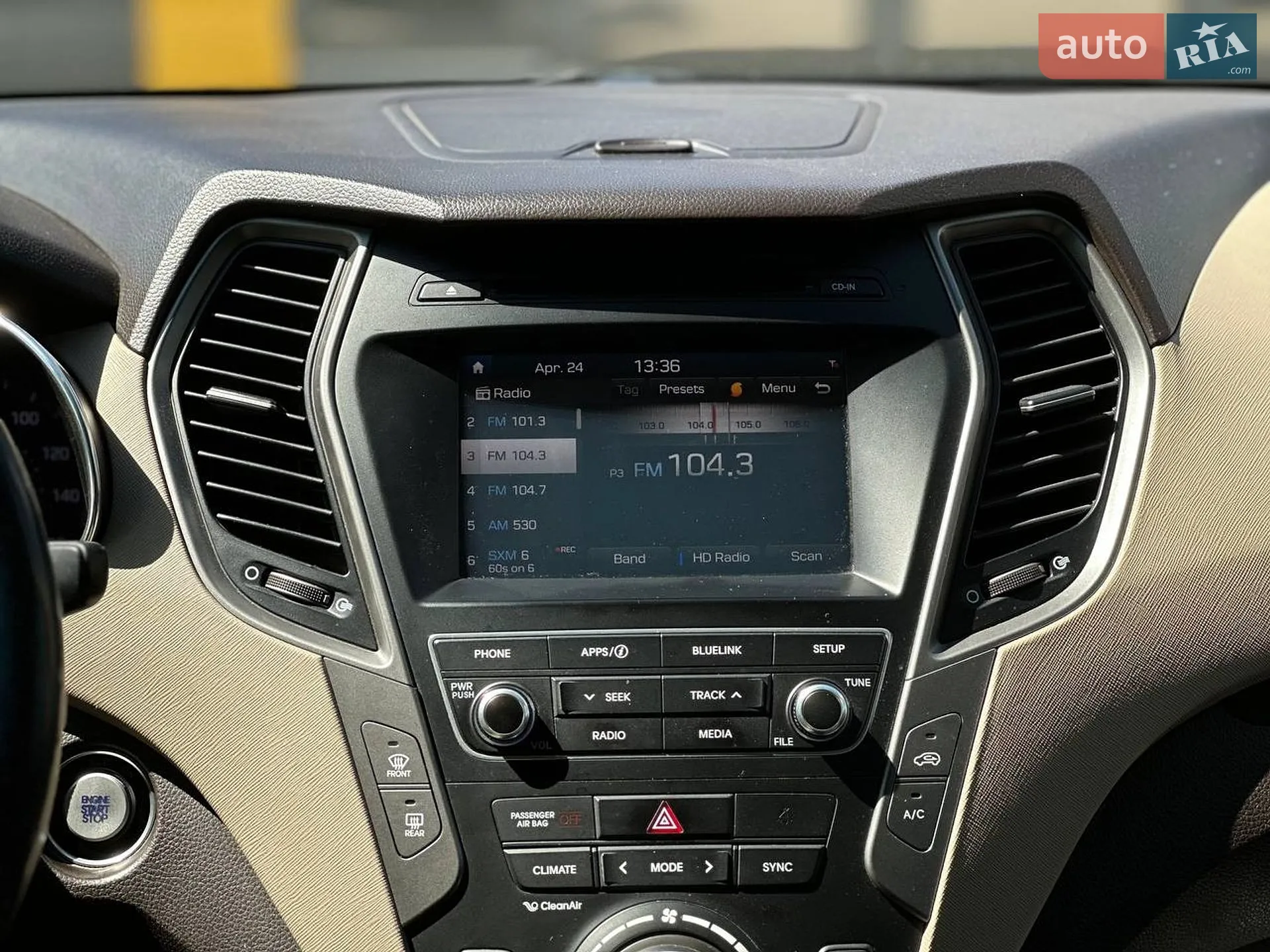 2016 Hyundai Santa Fe - мініатюра 16