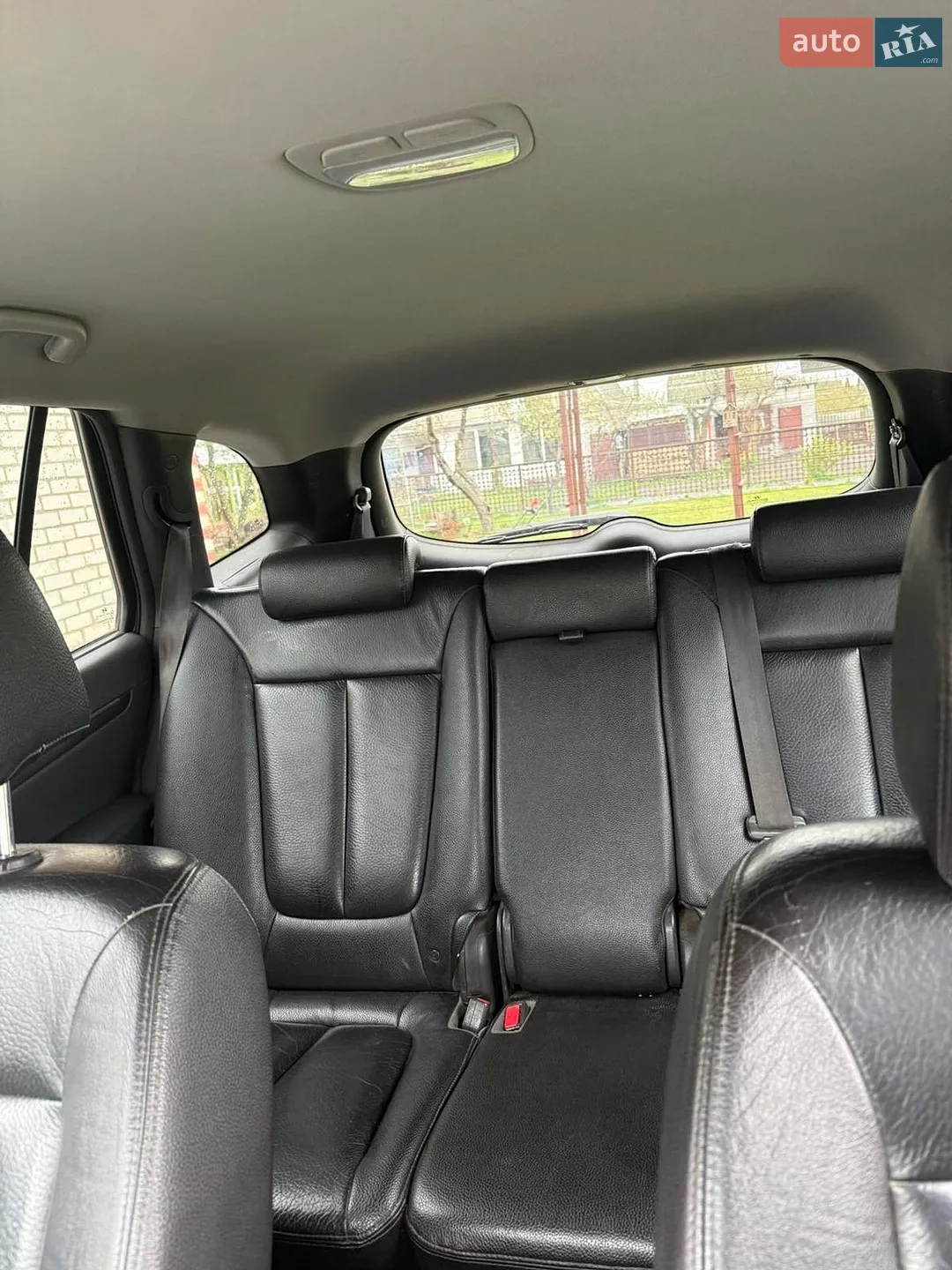 2010 Hyundai Santa Fe - мініатюра 9