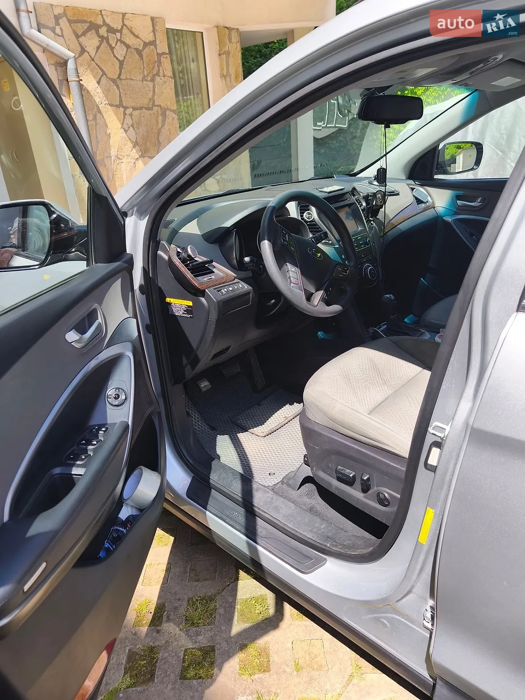 2016 Hyundai Santa Fe - мініатюра 17