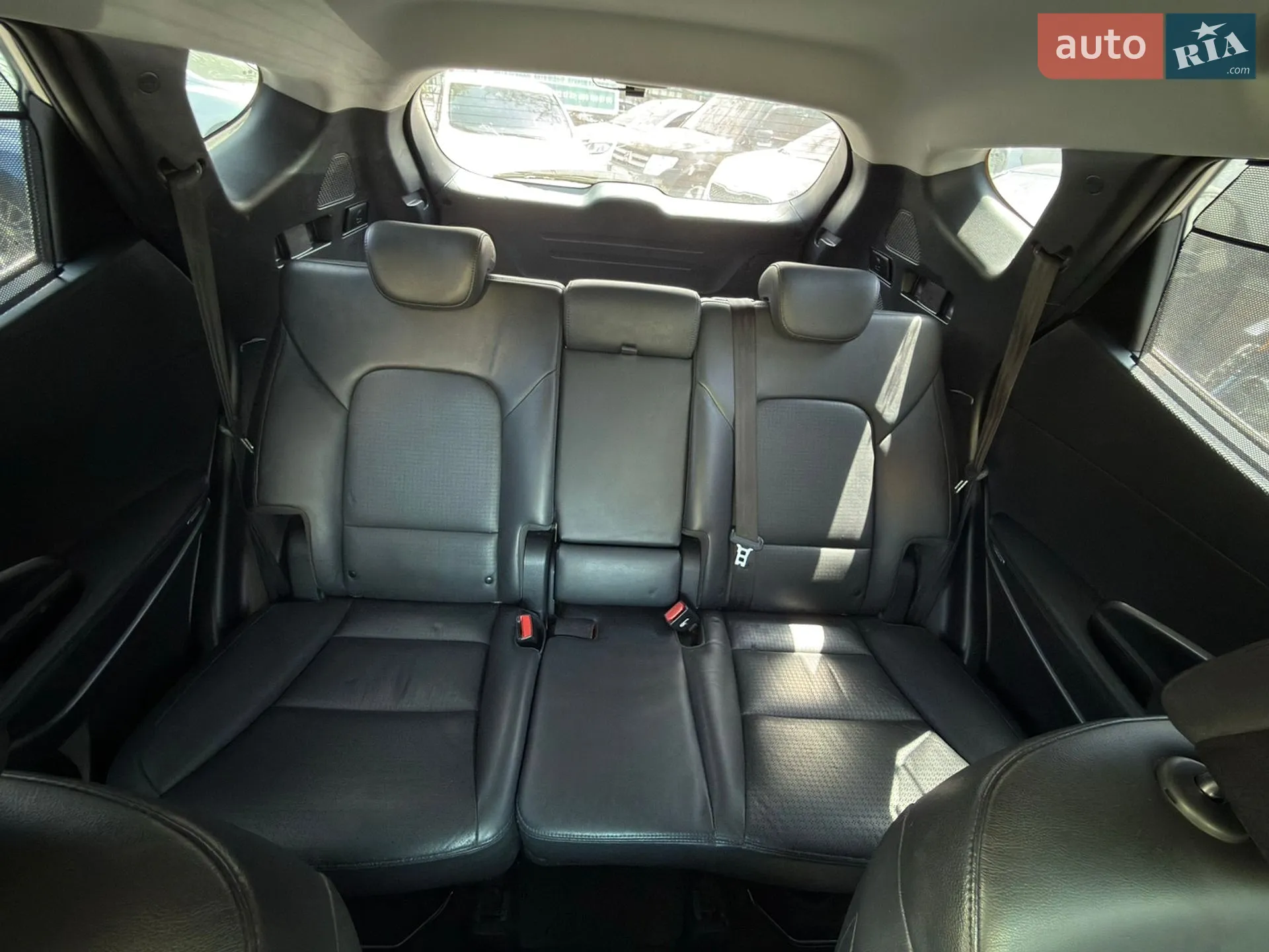2014 Hyundai Santa Fe - мініатюра 23