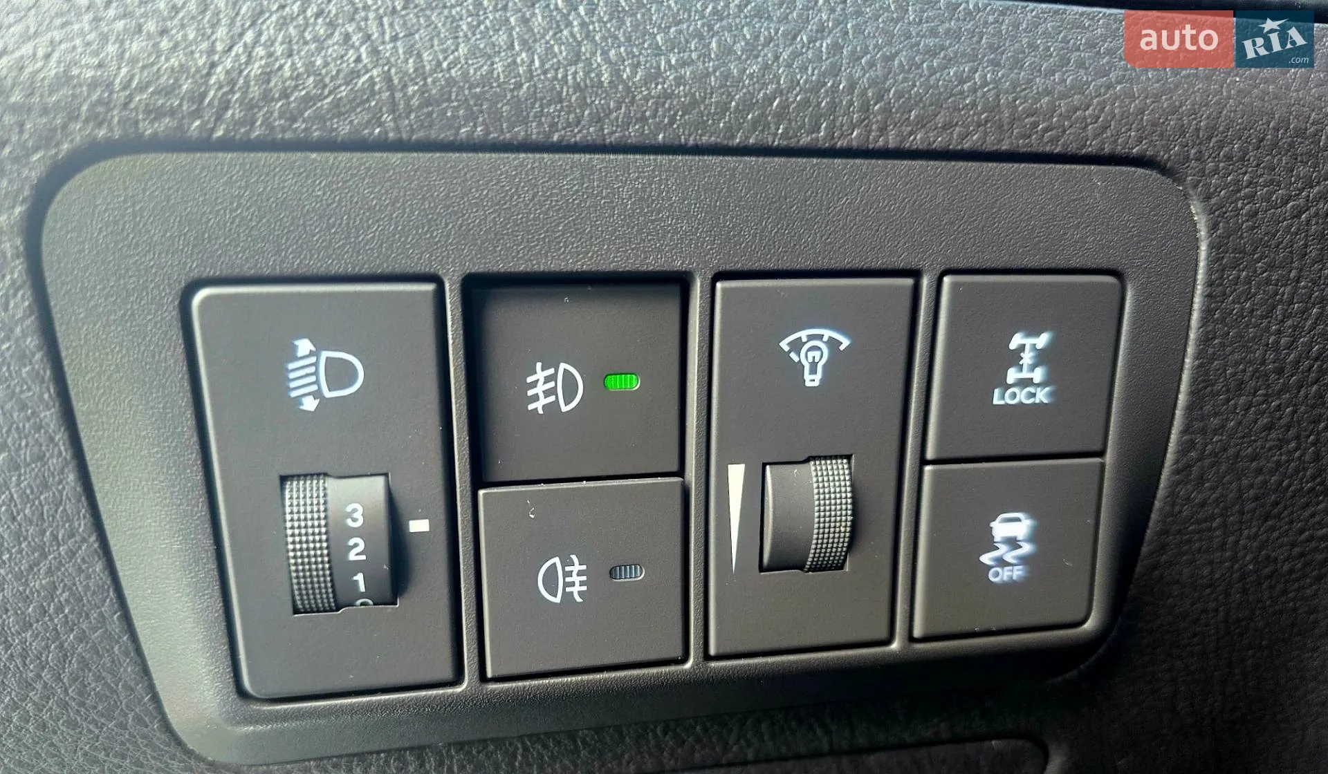 2011 Hyundai Santa Fe - мініатюра 71