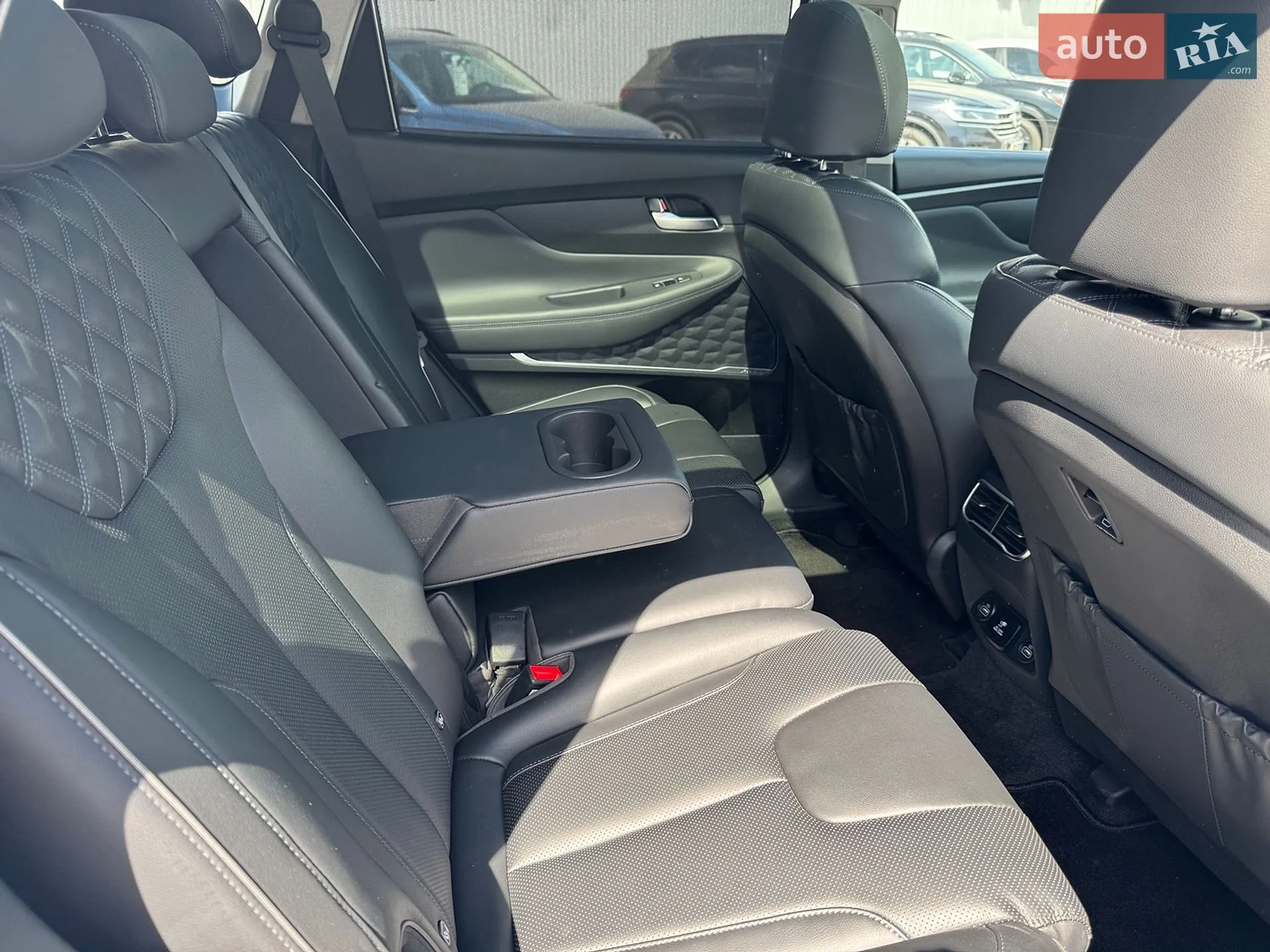 2021 Hyundai Santa Fe - мініатюра 26