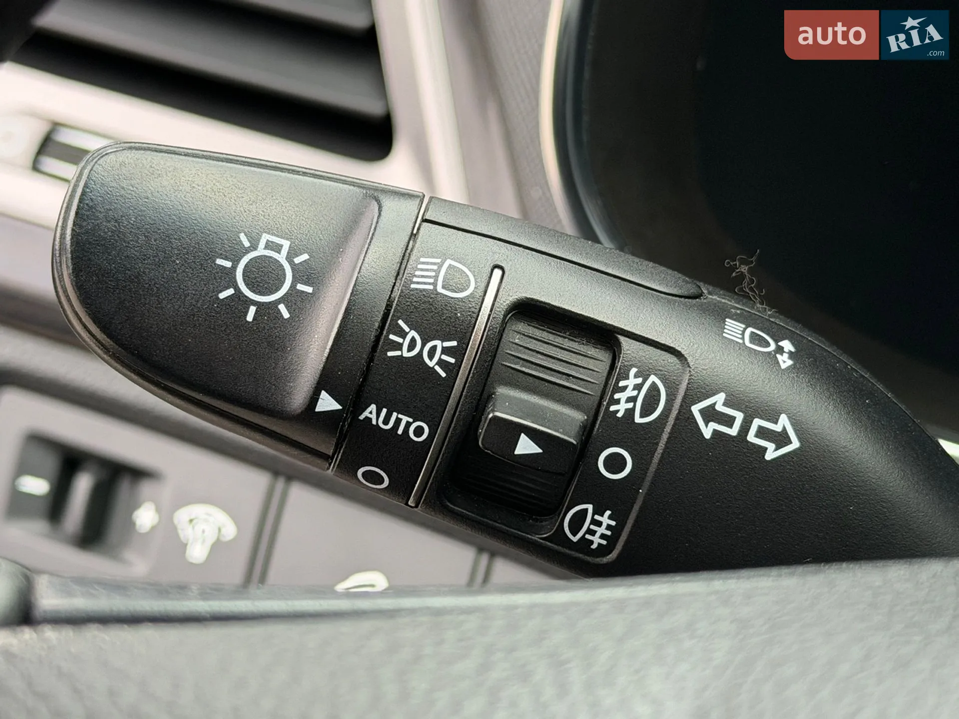 2016 Hyundai Santa Fe - мініатюра 67