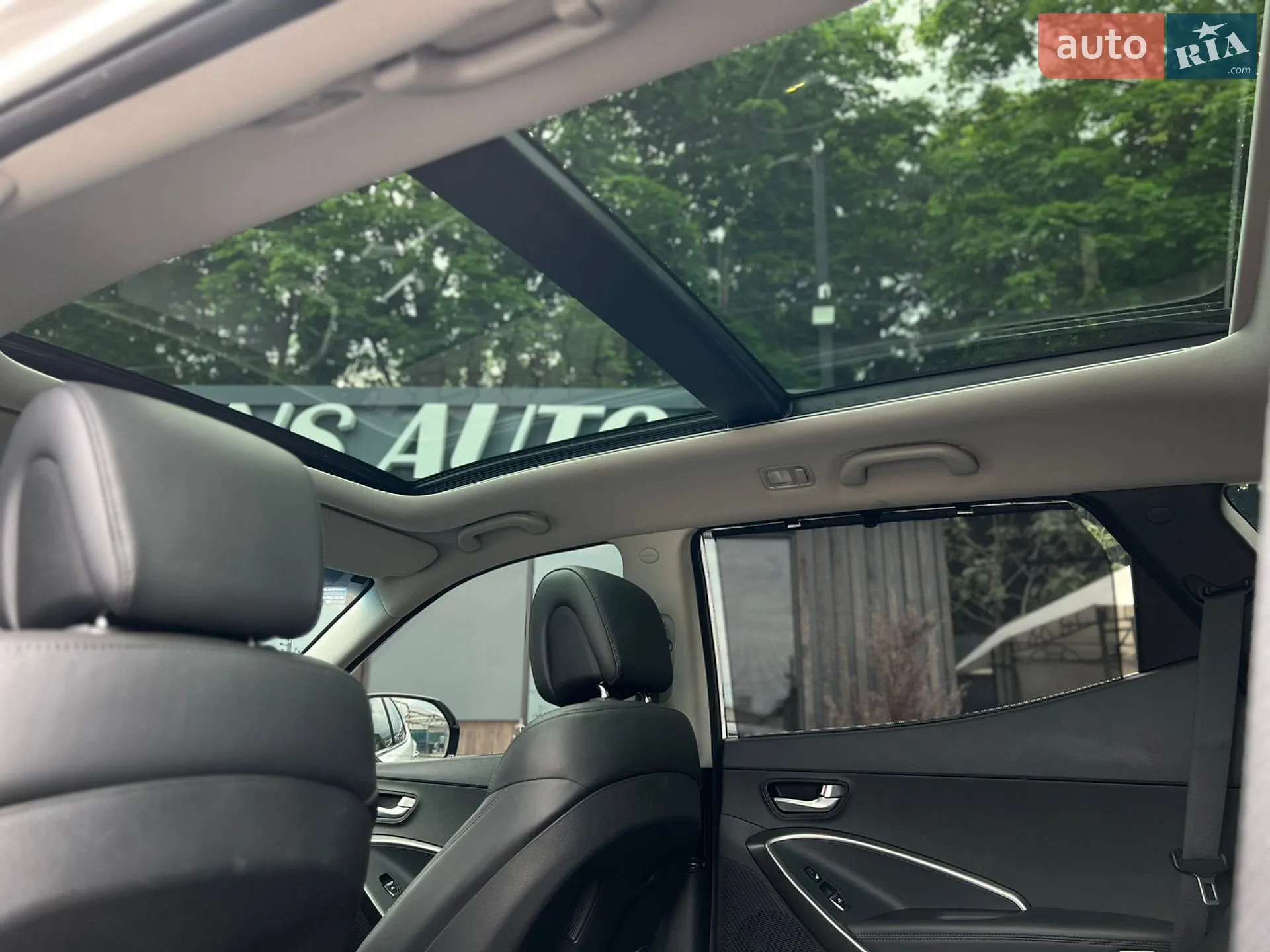2017 Hyundai Santa Fe - мініатюра 27