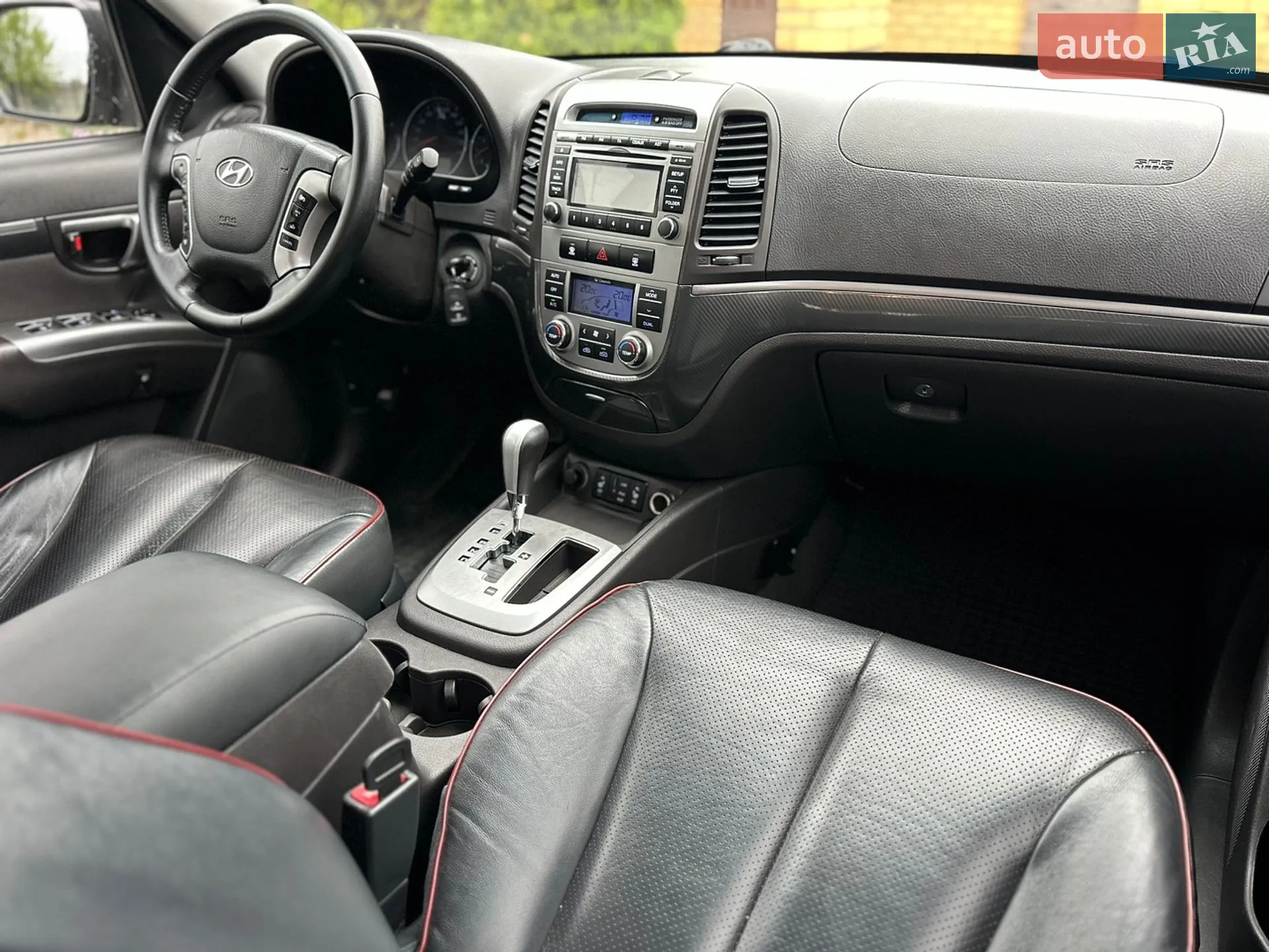 2010 Hyundai Santa Fe - мініатюра 30