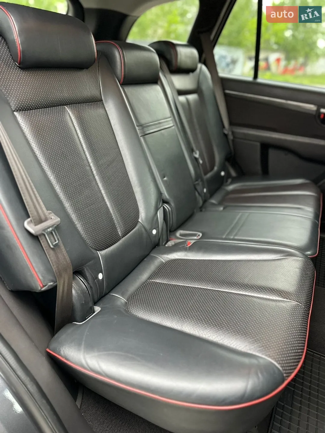 2010 Hyundai Santa Fe - мініатюра 33