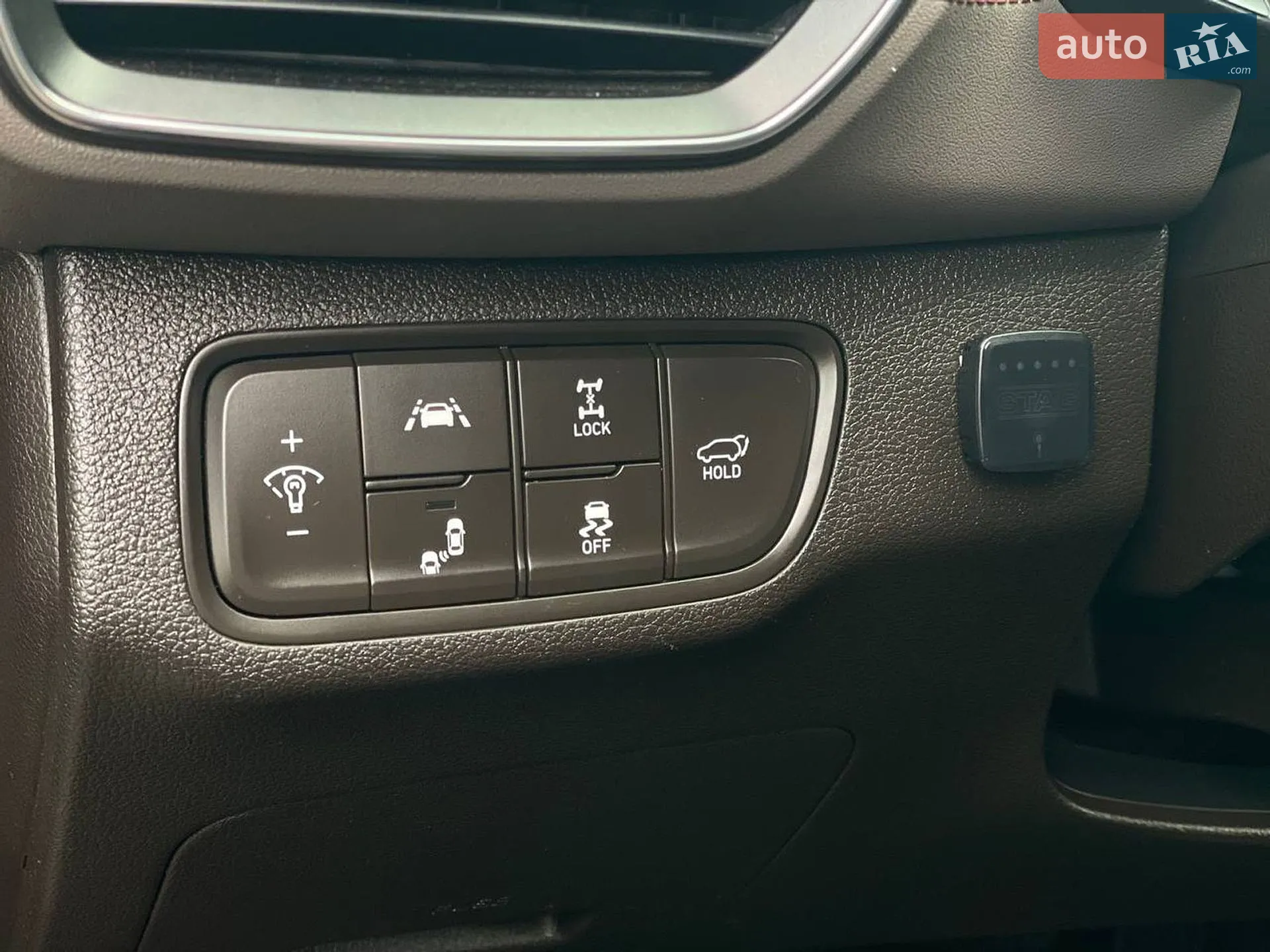 2019 Hyundai Santa Fe - мініатюра 31