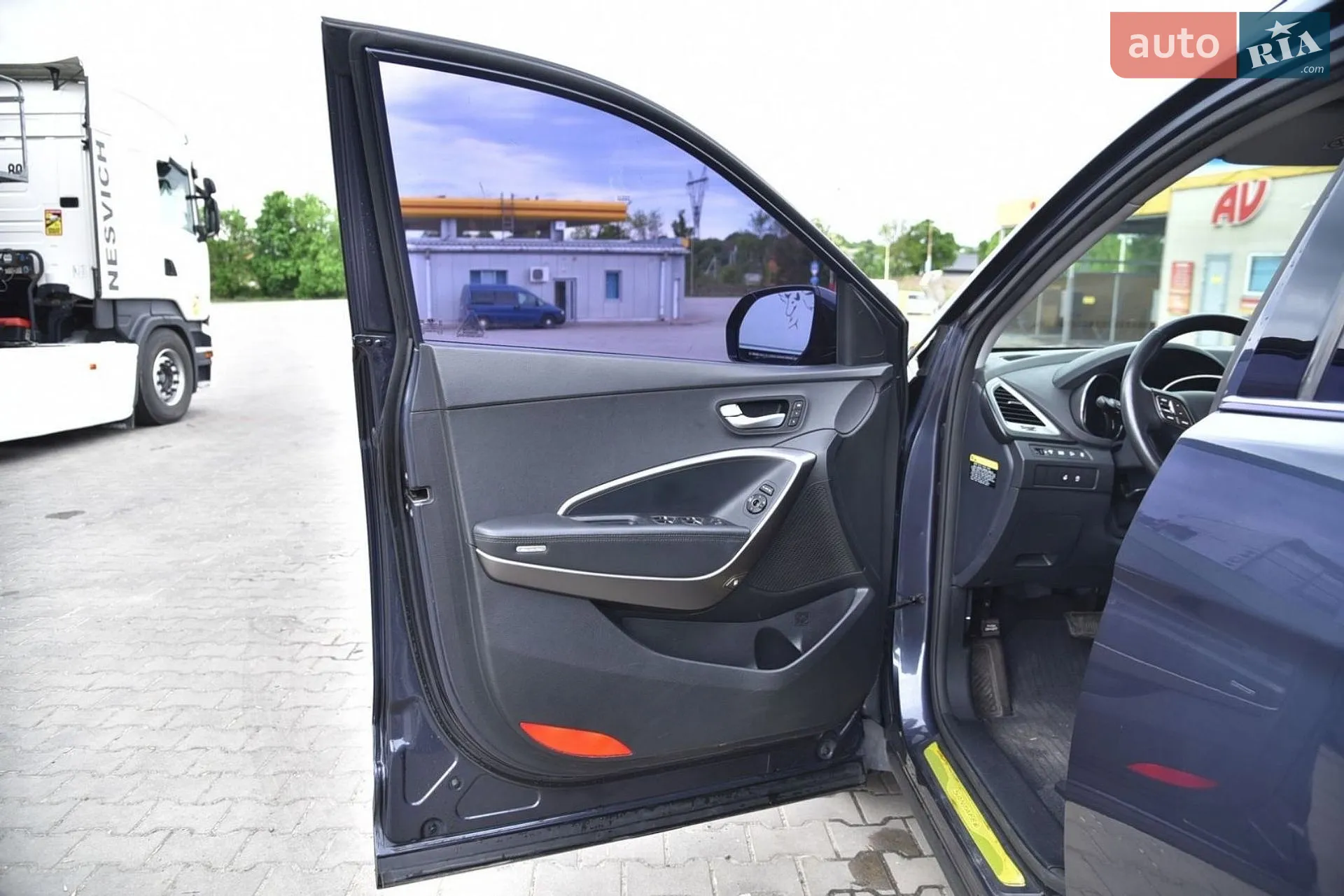 2016 Hyundai Santa Fe - мініатюра 23
