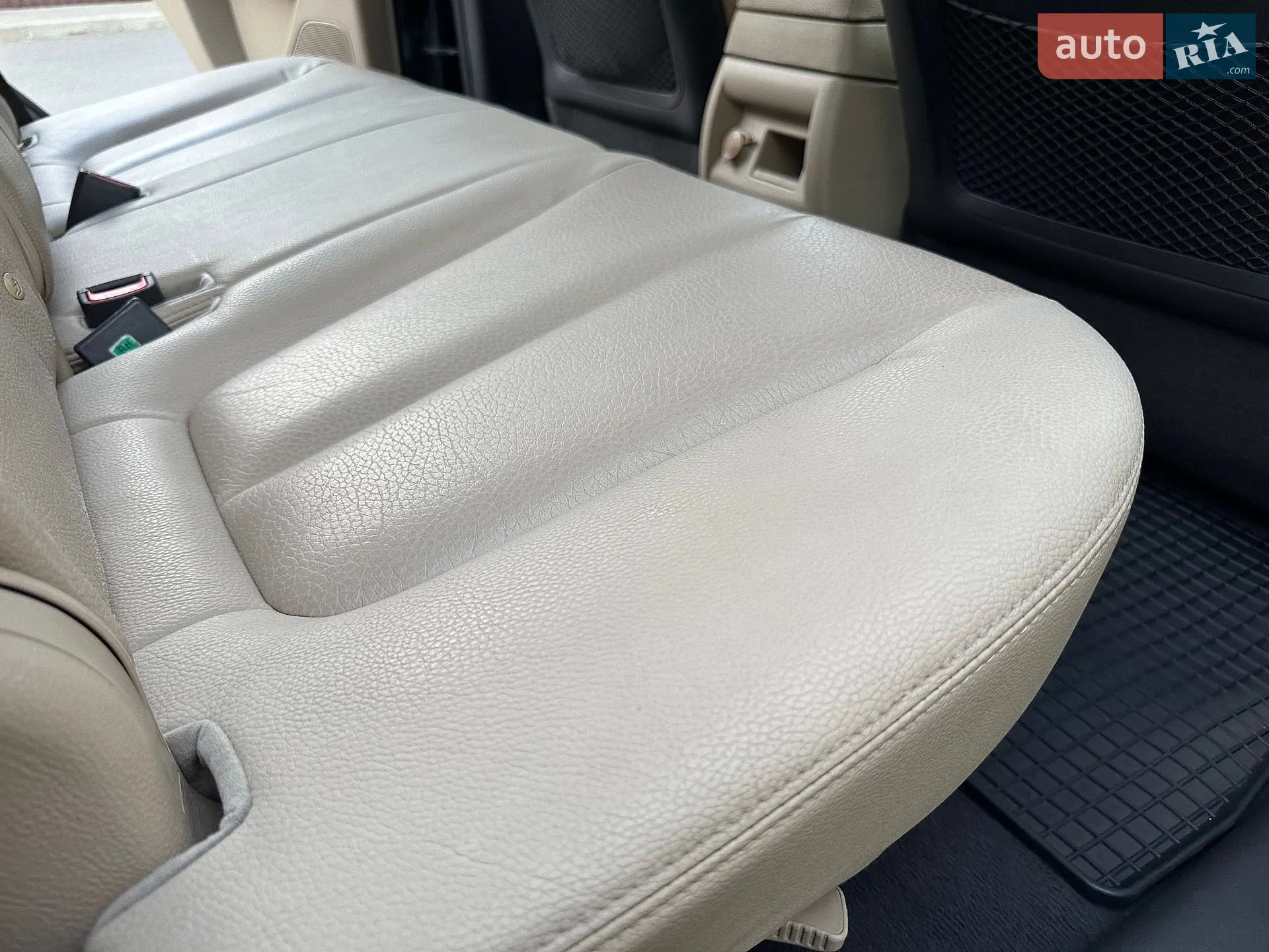 2011 Hyundai Santa Fe - мініатюра 37
