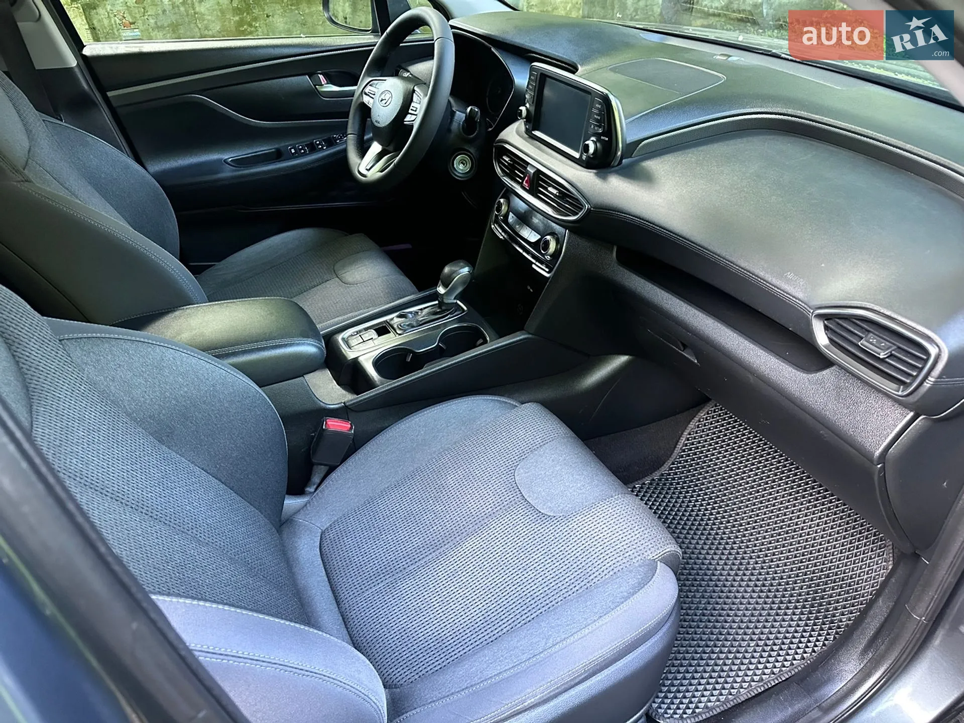 2018 Hyundai Santa Fe - мініатюра 28