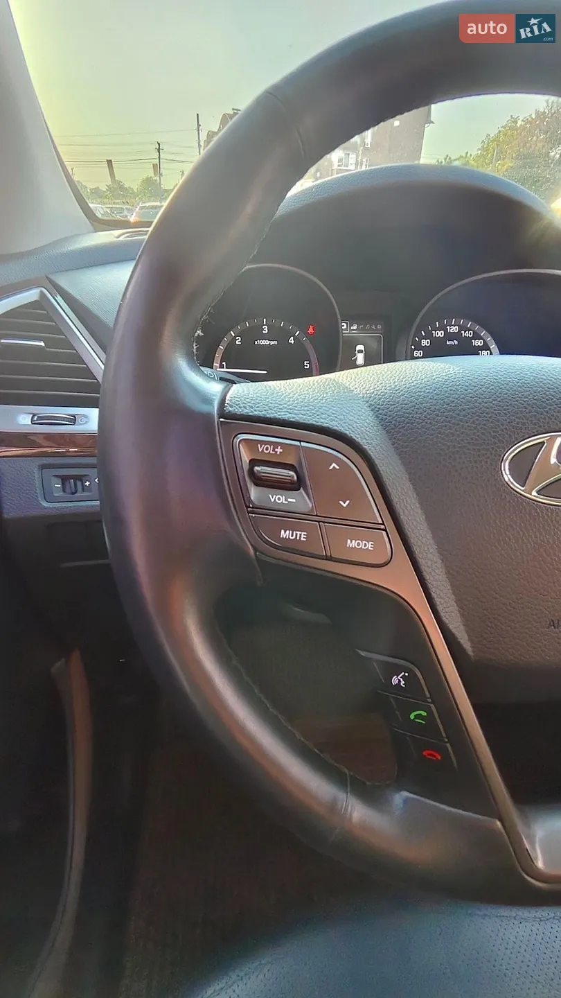 2015 Hyundai Santa Fe - мініатюра 31