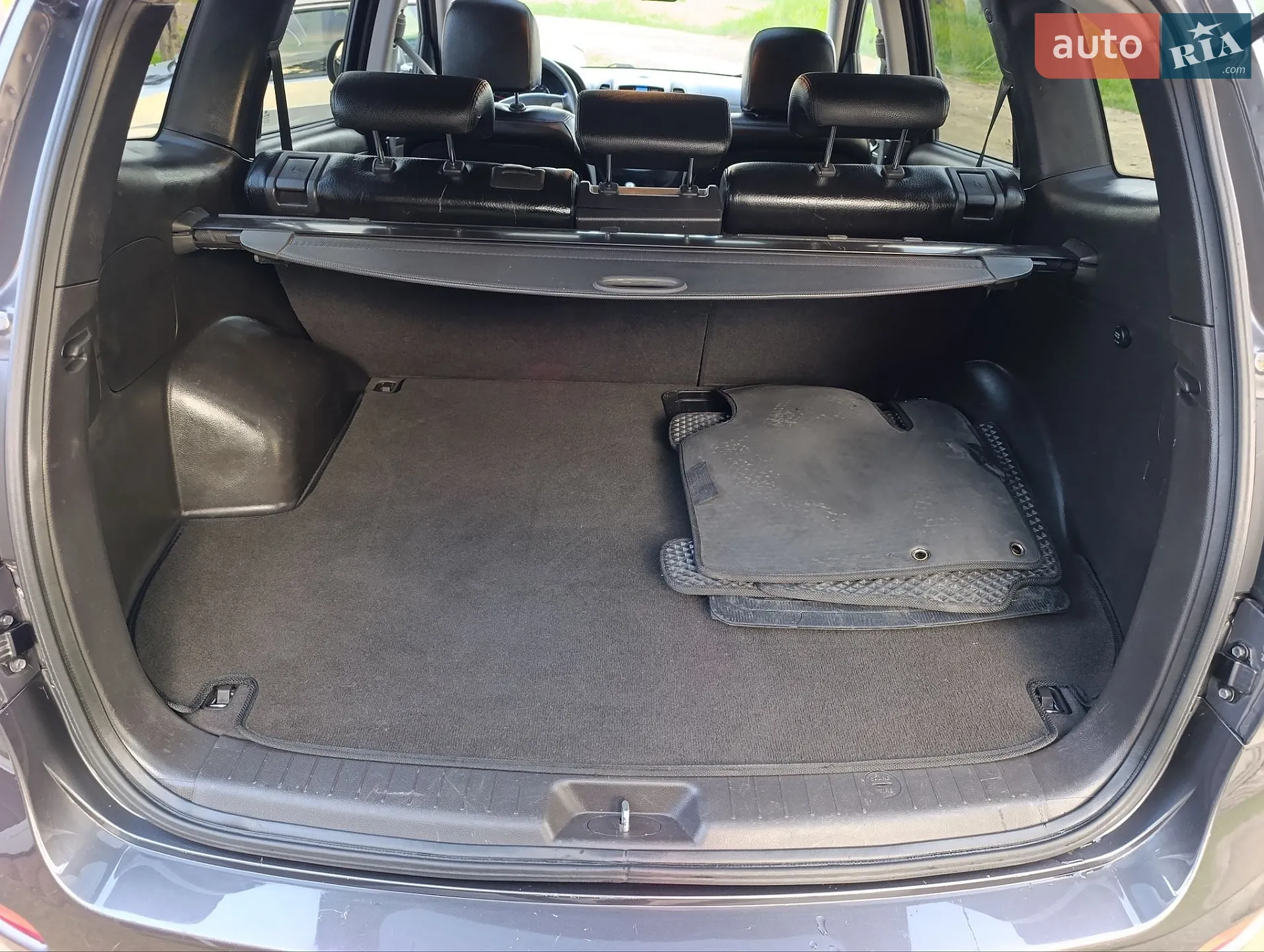 2011 Hyundai Santa Fe - мініатюра 33