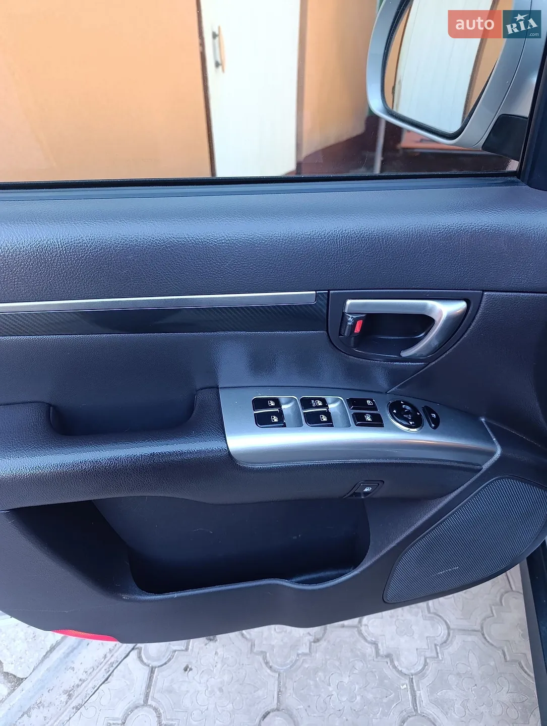 2011 Hyundai Santa Fe - мініатюра 8