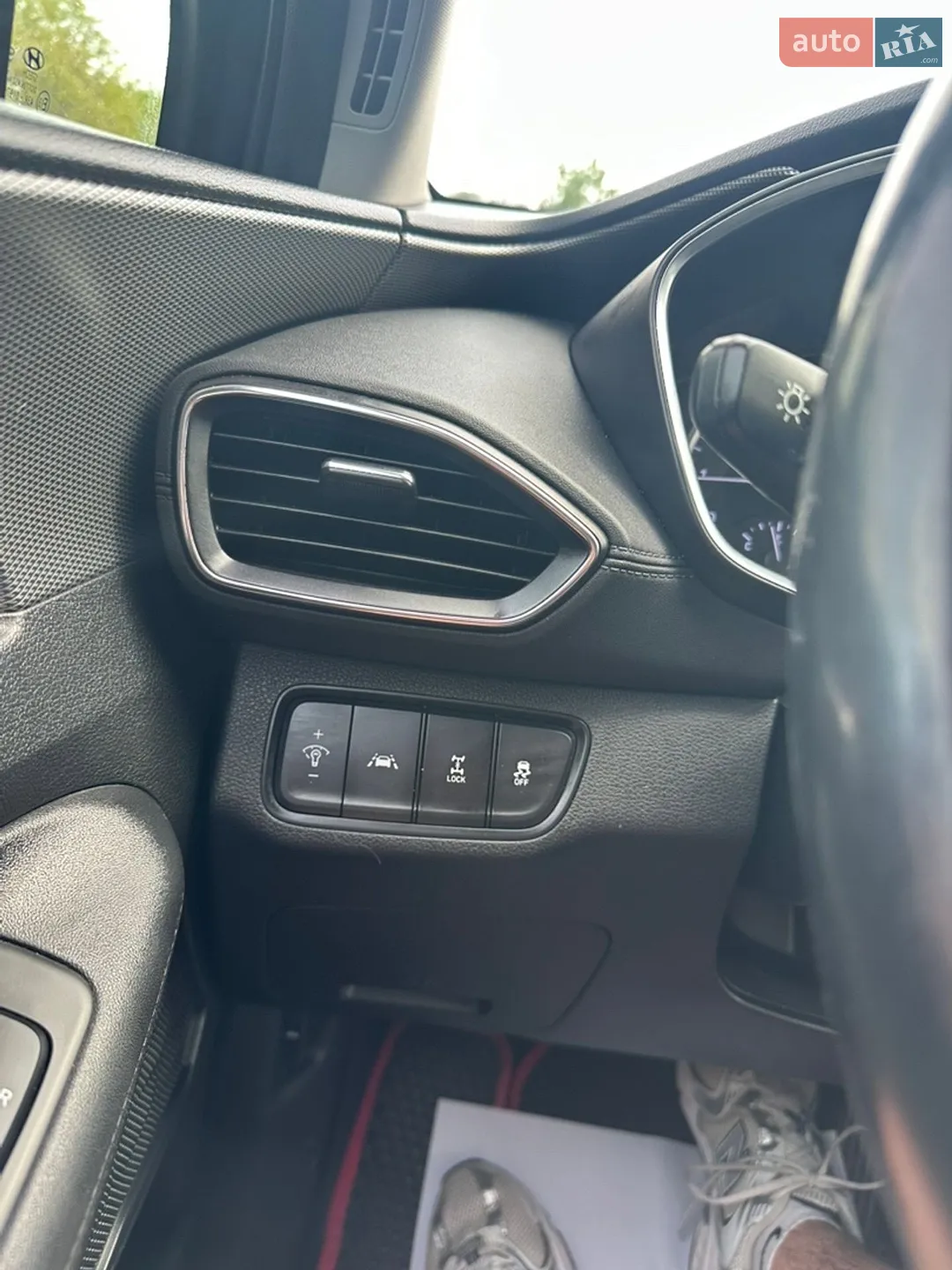 2019 Hyundai Santa Fe - мініатюра 28
