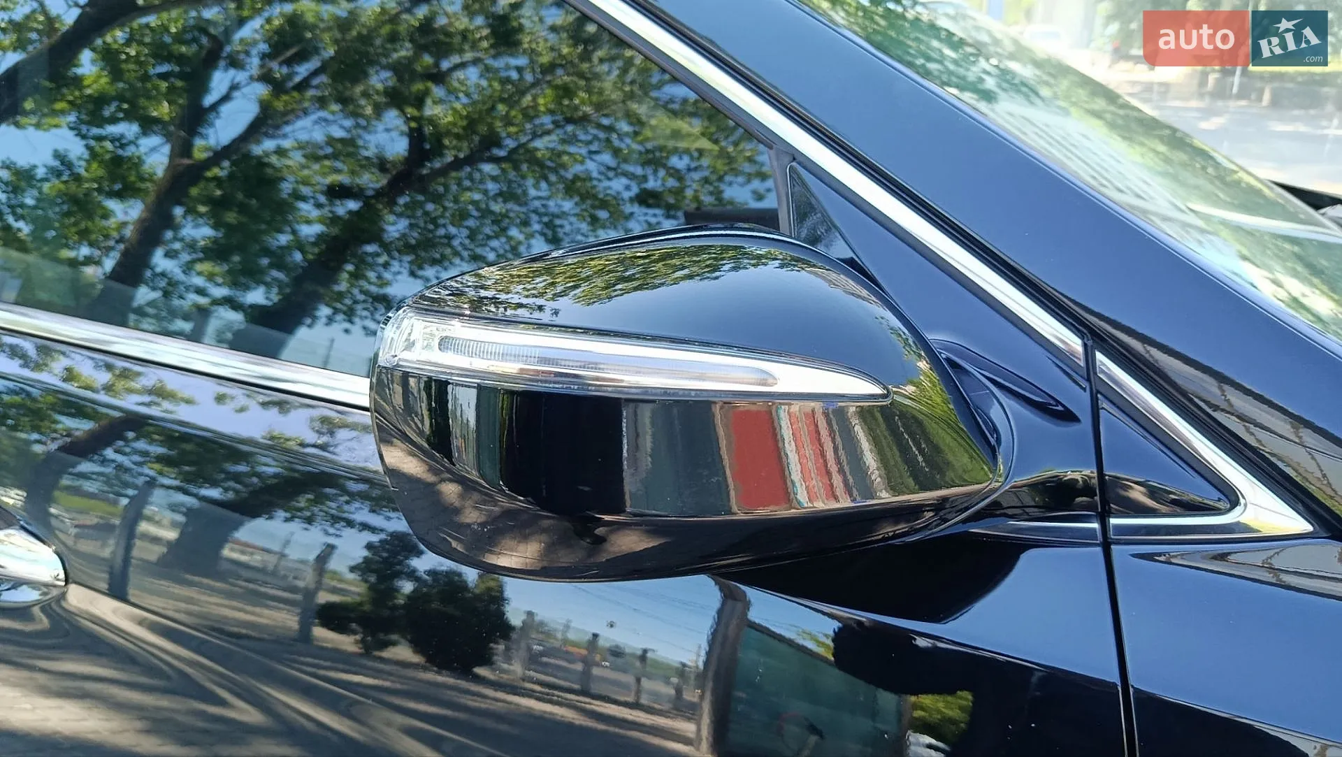 2016 Hyundai Santa Fe - мініатюра 28