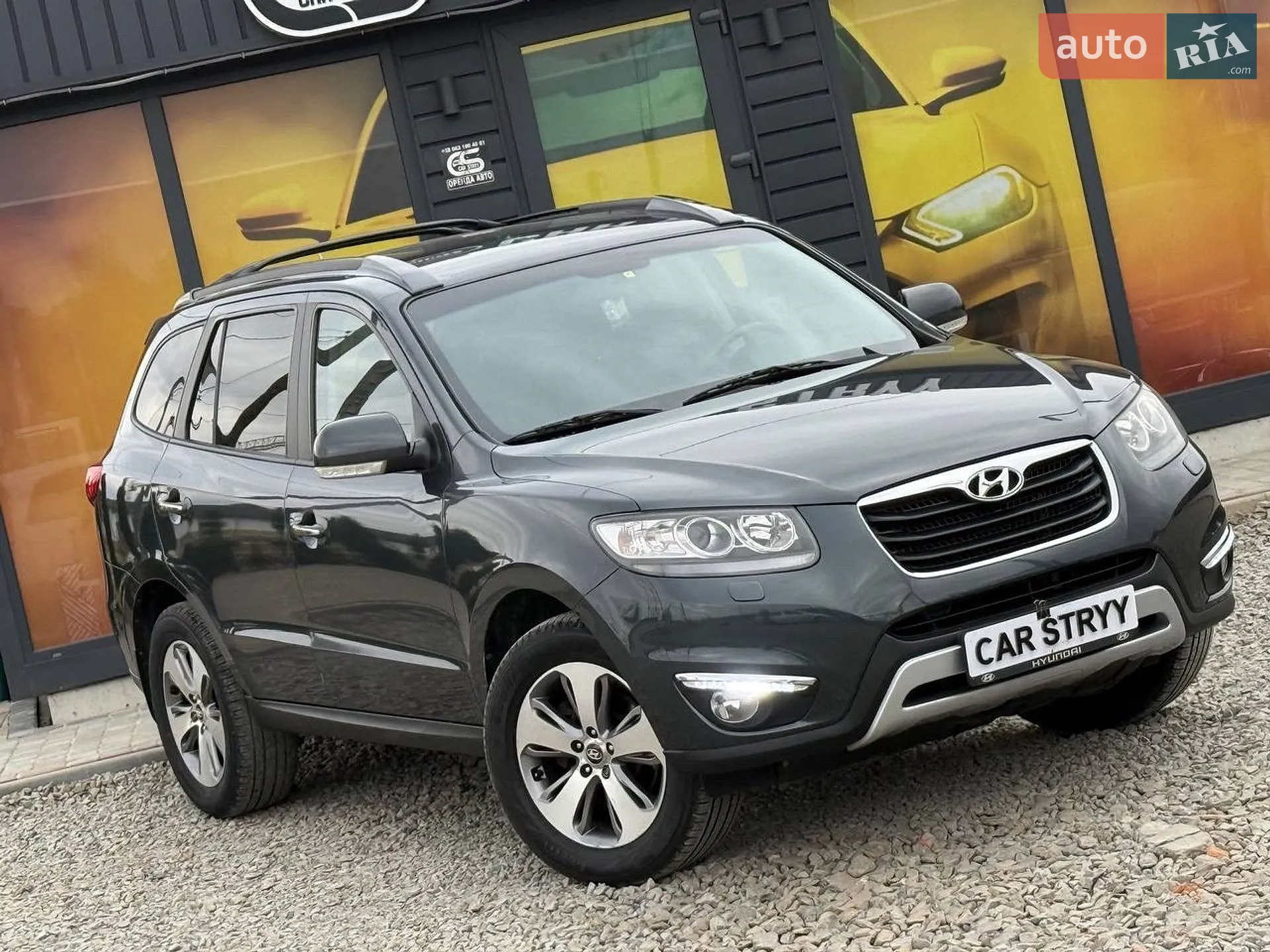 2011 Hyundai Santa Fe - мініатюра 11