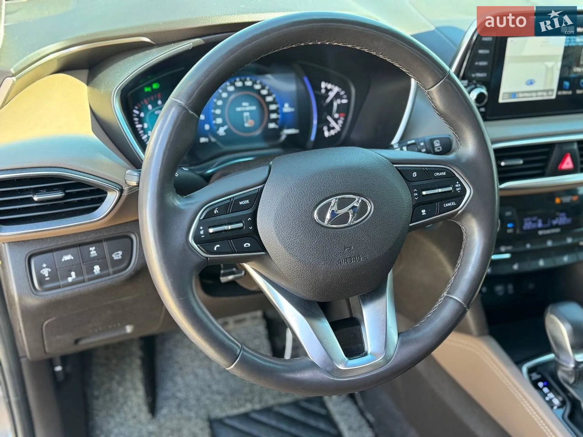 2018 Hyundai Santa Fe - мініатюра 27