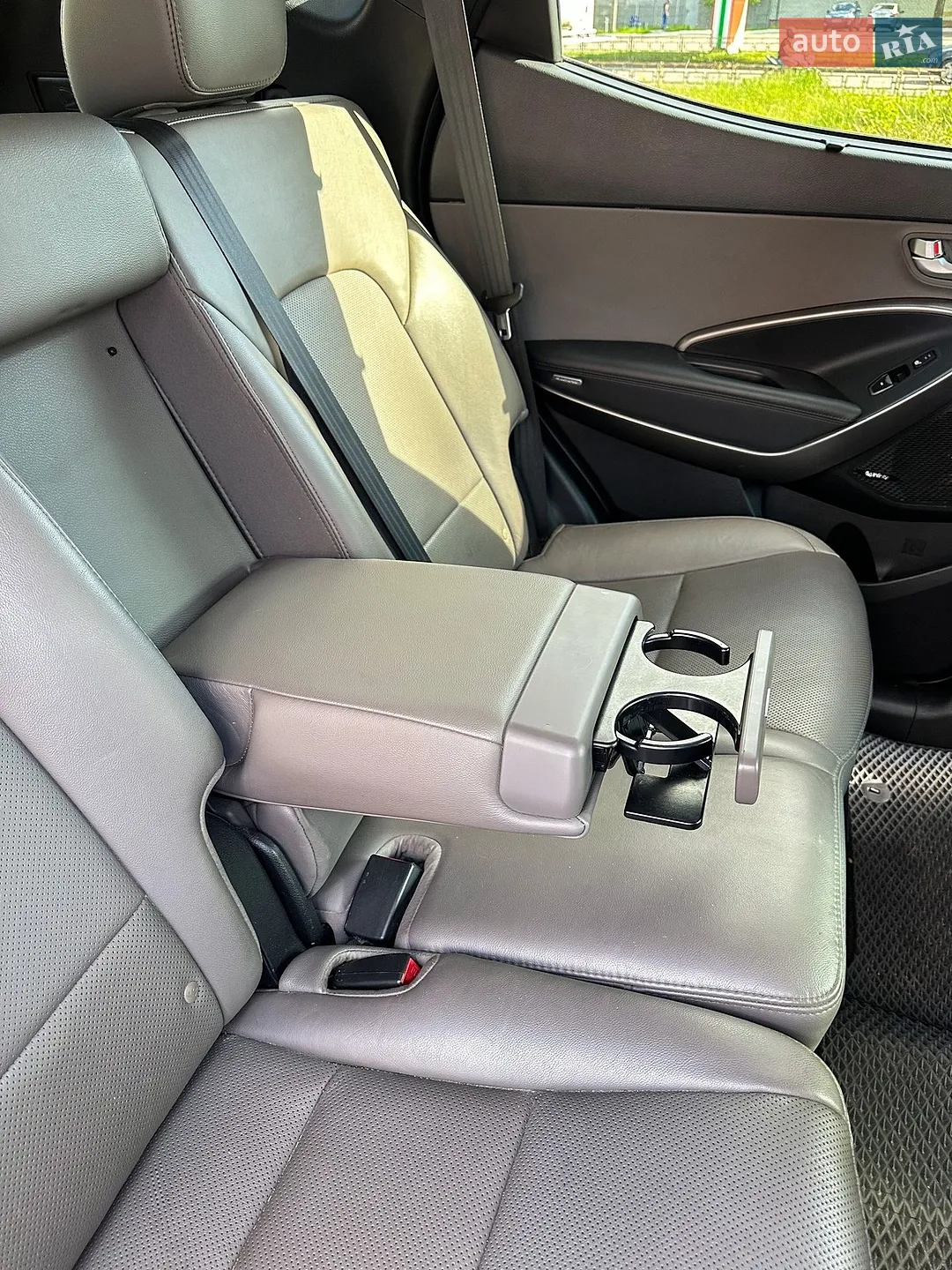 2017 Hyundai Santa Fe - мініатюра 23