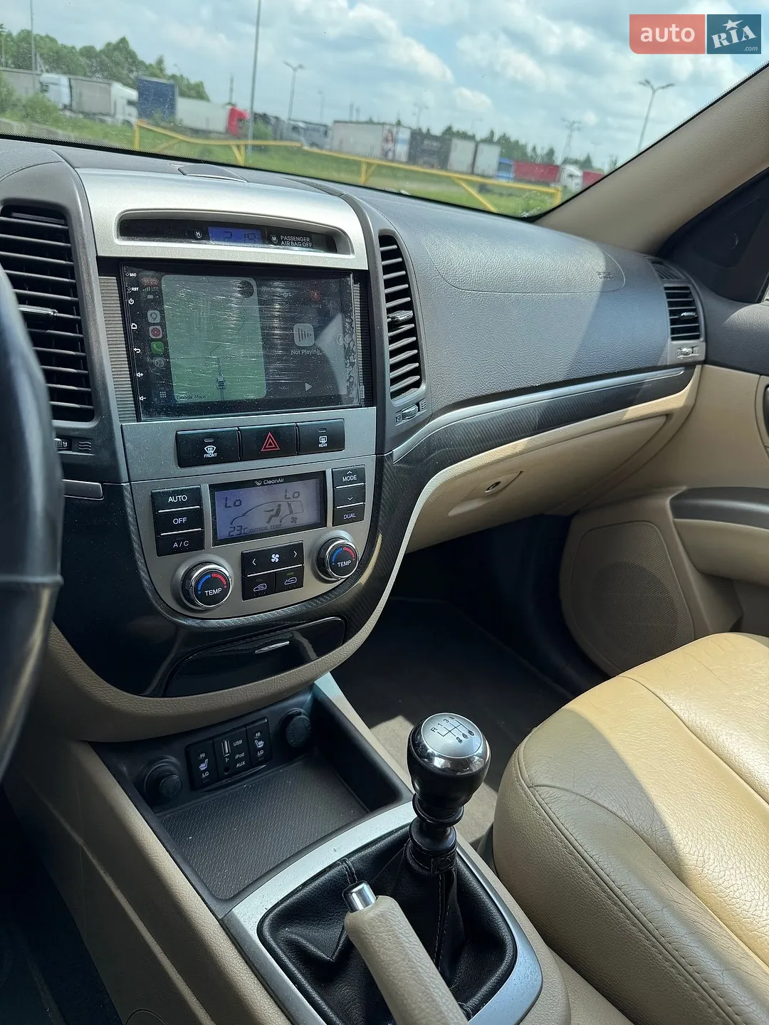 2010 Hyundai Santa Fe - мініатюра 18
