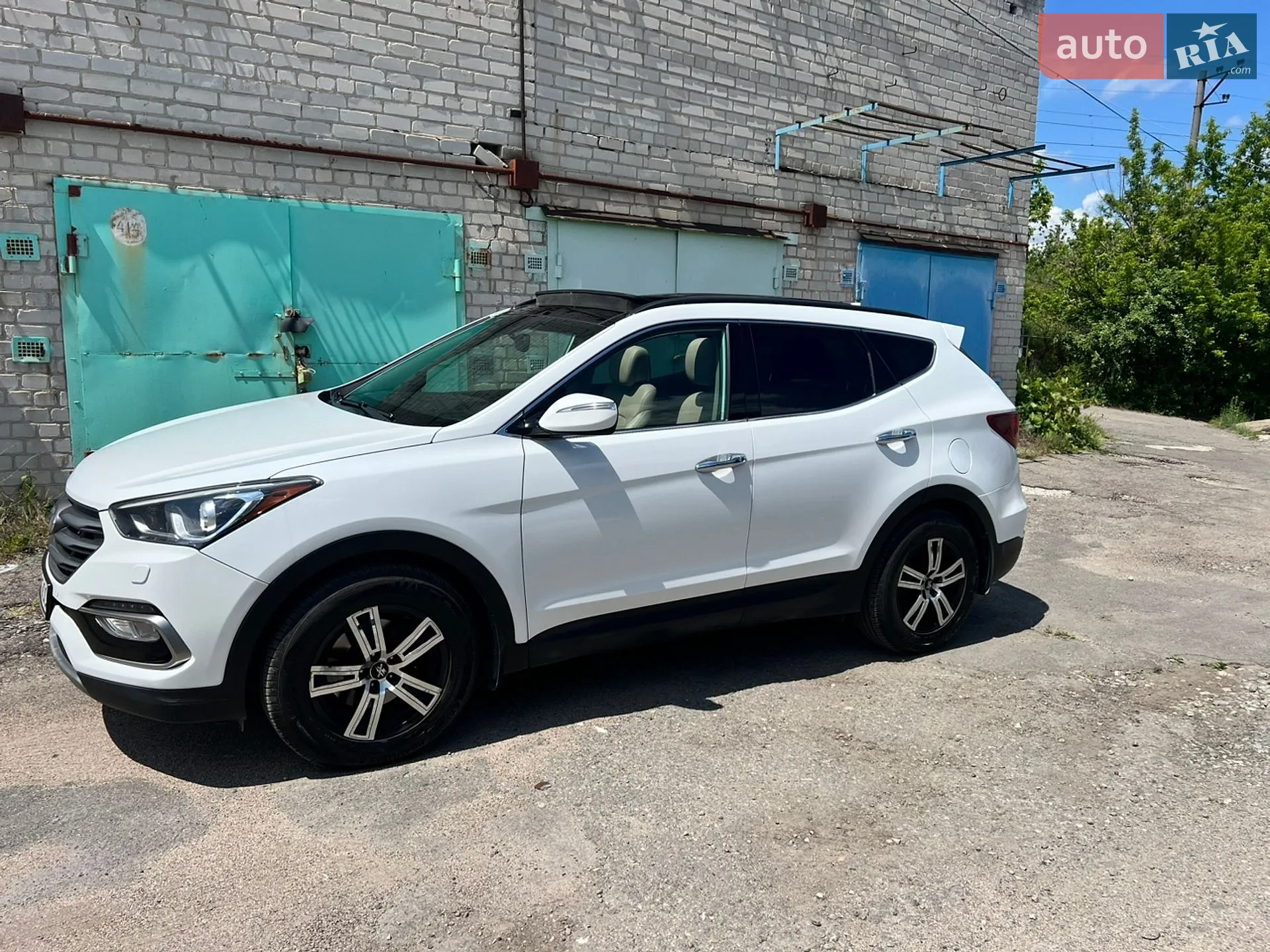 2017 Hyundai Santa Fe - мініатюра 2