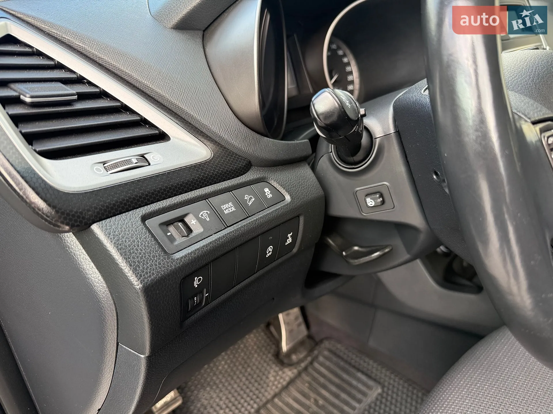 2017 Hyundai Santa Fe - мініатюра 19