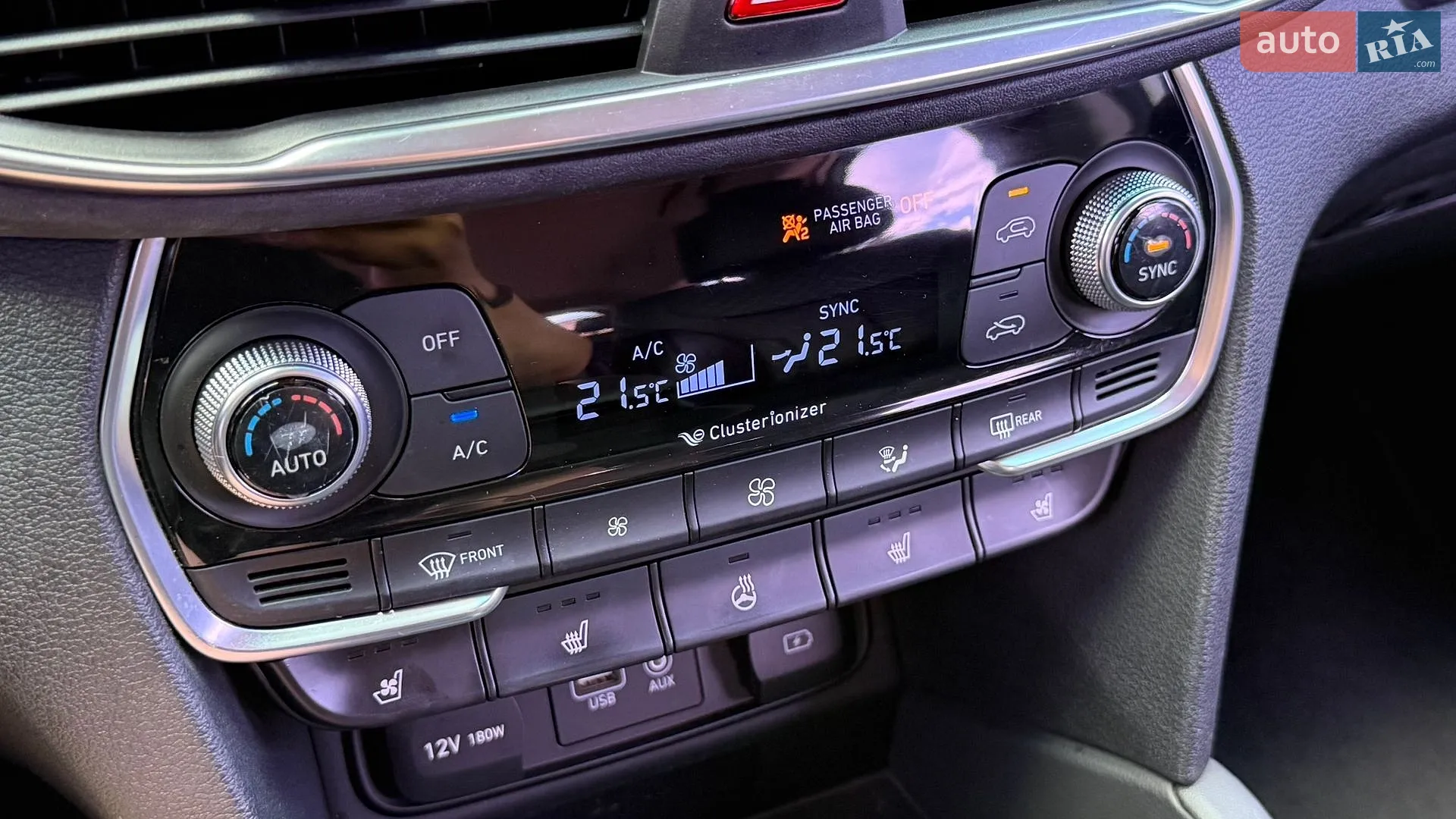 2018 Hyundai Santa Fe - мініатюра 31