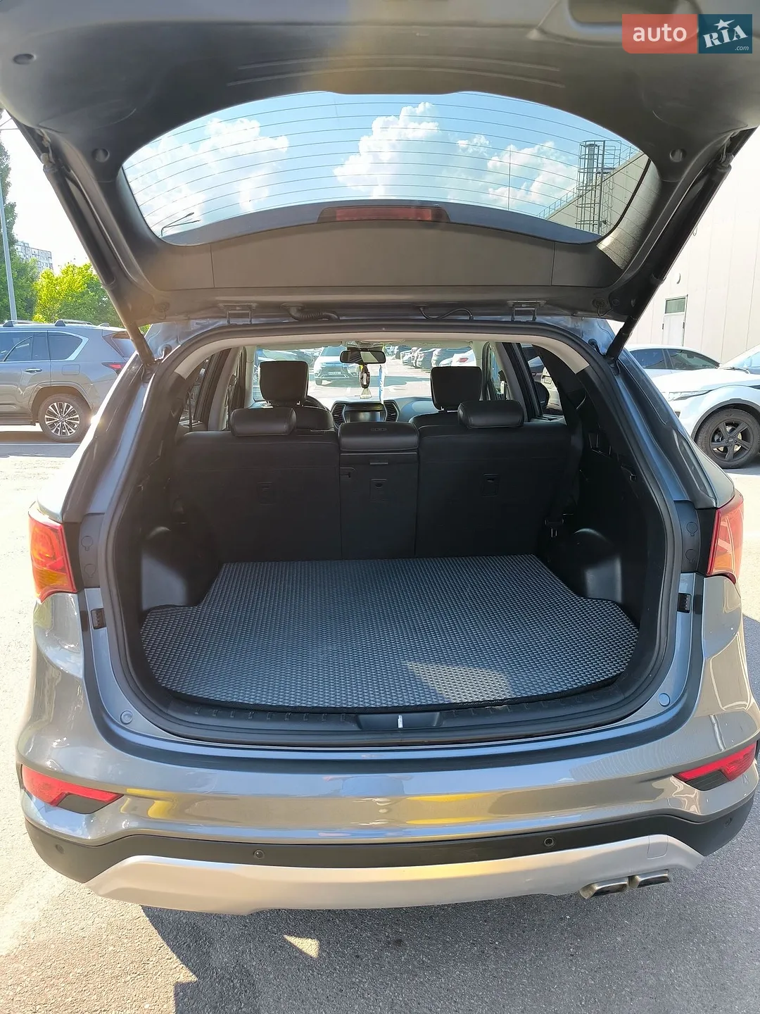 2017 Hyundai Santa Fe - мініатюра 29