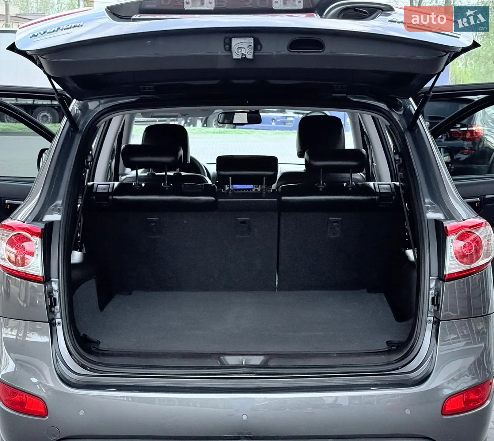 2011 Hyundai Santa Fe - мініатюра 26