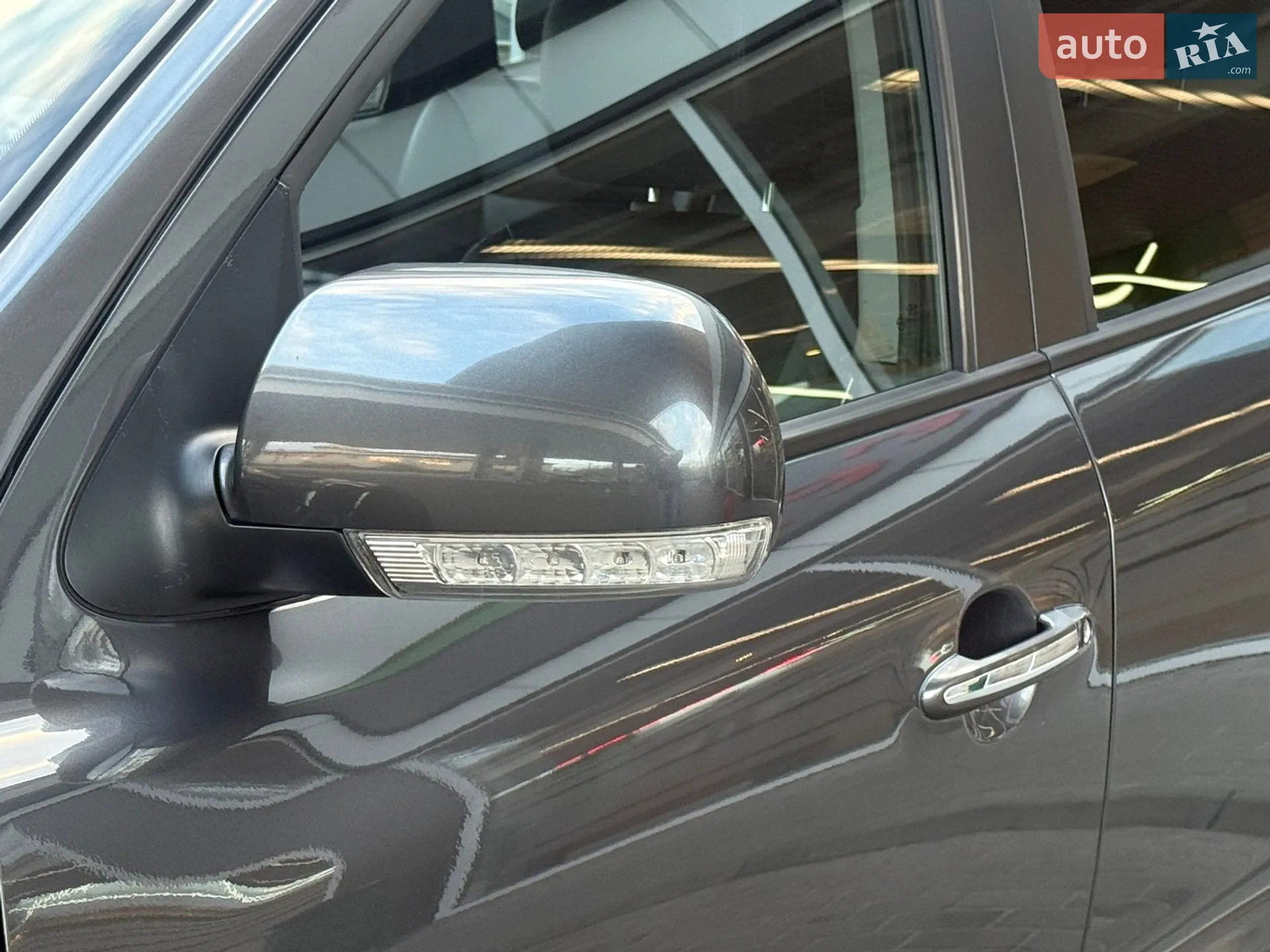 2011 Hyundai Santa Fe - мініатюра 44