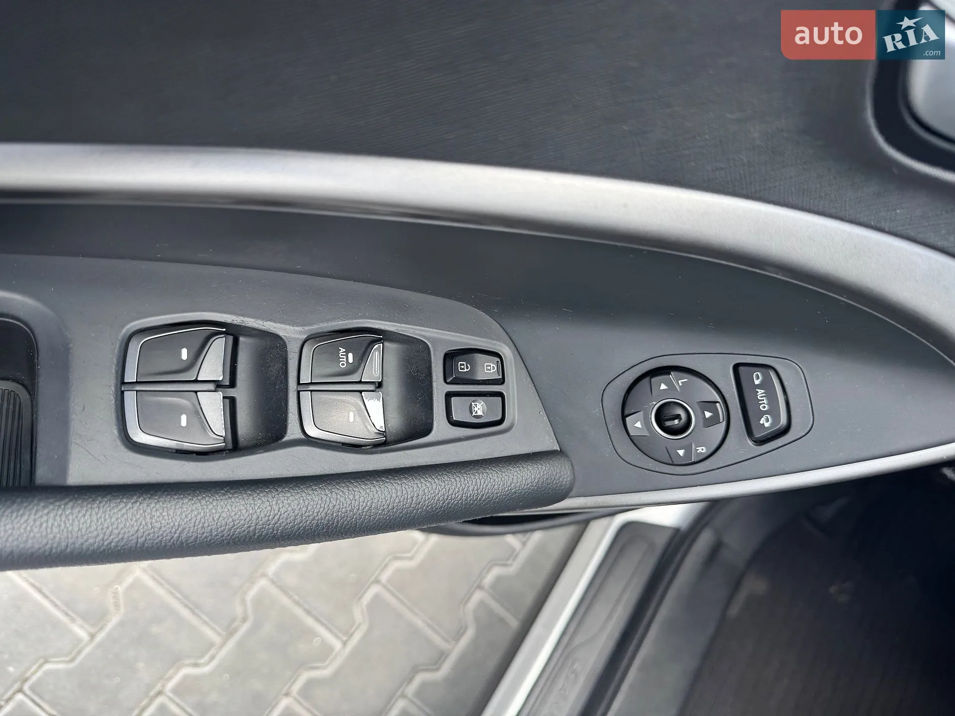 2015 Hyundai Santa Fe - мініатюра 12