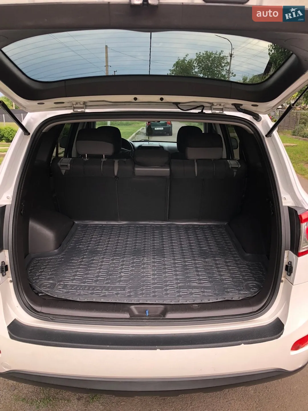 2010 Hyundai Santa Fe - мініатюра 9
