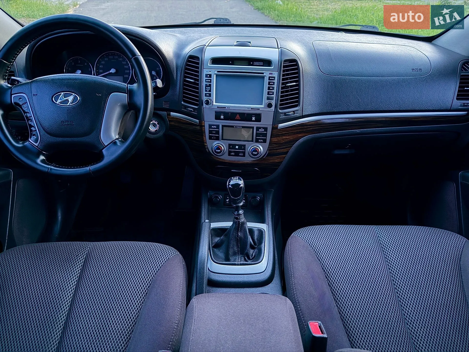 2011 Hyundai Santa Fe - мініатюра 27